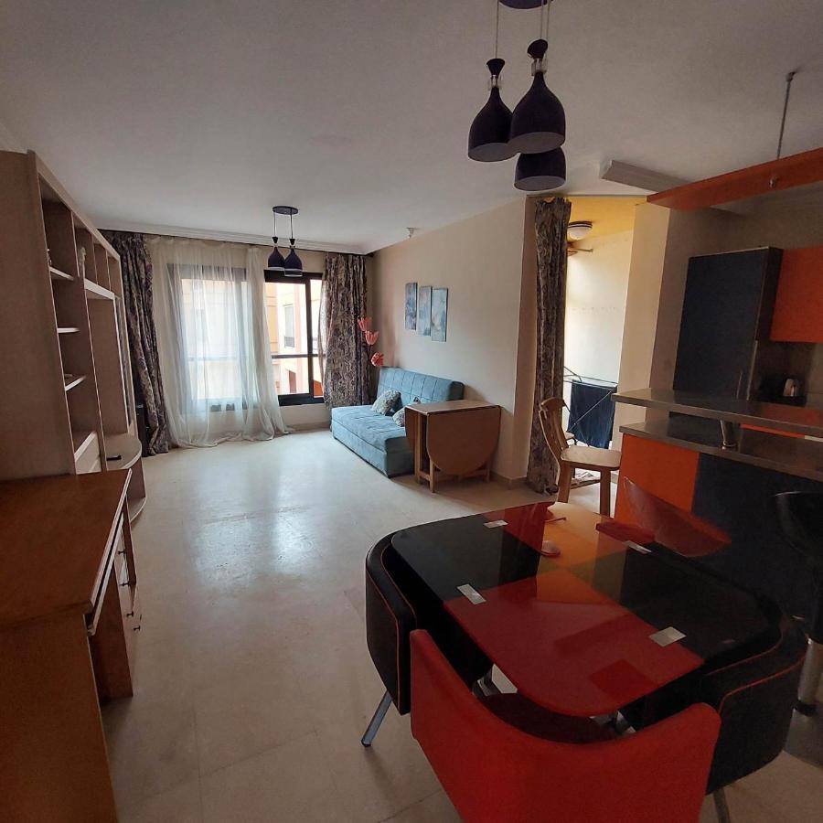 Esplanada Beach Apartment ฮูร์กาดา ภายนอก รูปภาพ