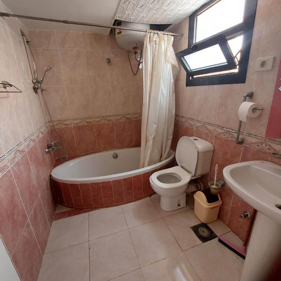 Esplanada Beach Apartment ฮูร์กาดา ภายนอก รูปภาพ